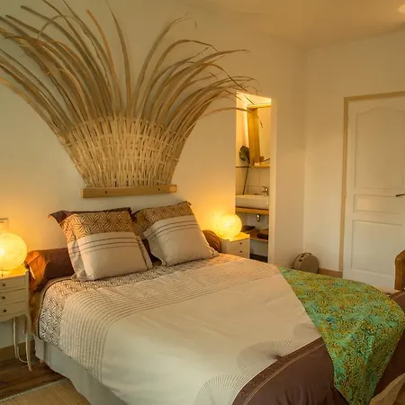 فندق مبيت وإفطار Le Refuge Des Chevaliers *
