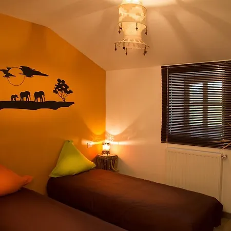 فندق مبيت وإفطار Le Refuge Des Chevaliers *