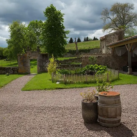 Bed & Breakfast Le Refuge Des Chevaliers Saint-Just-en-Chevalet